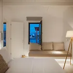 Noble Pearl Paros * Santa Maria (Paros)