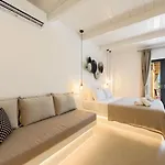 Noble Pearl Paros Casa de Férias