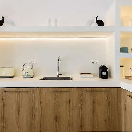 Noble Pearl Paros サンタ・マリア