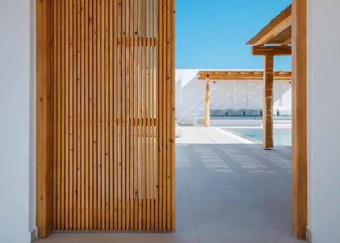 Noble Pearl Paros * サンタ・マリア