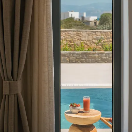 Noble Pearl Paros Santa Maria (Paros)