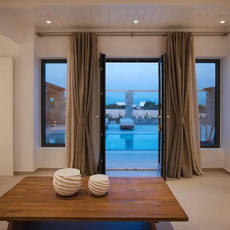 Noble Pearl Paros Santa Maria (Paros)