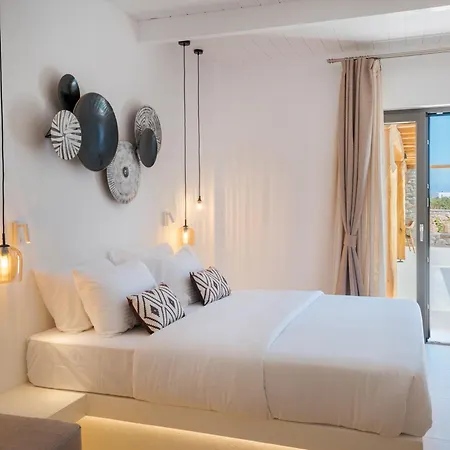 Noble Pearl Paros Nyaraló