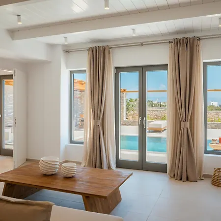 Noble Pearl Paros Santa Maria (Paros)