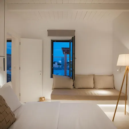 Noble Pearl Paros * Santa Maria (Paros)