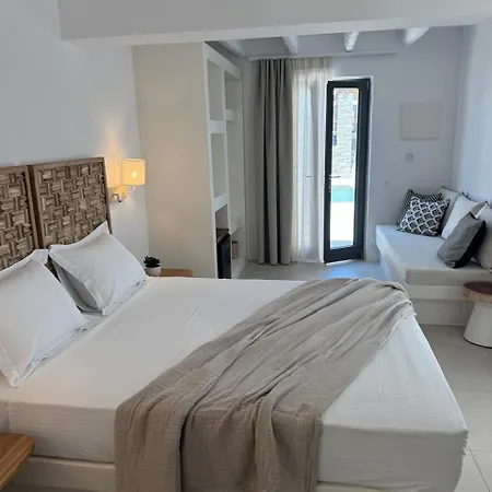 Noble Pearl Paros Nyaraló
