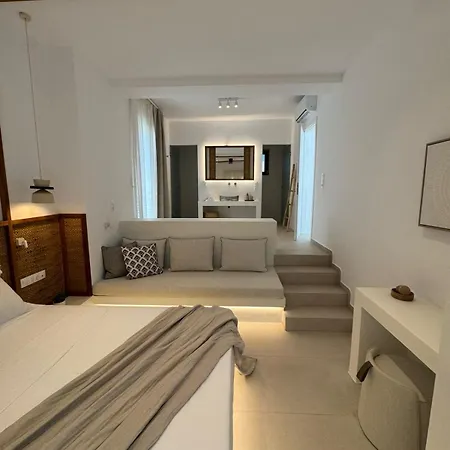 Noble Pearl Paros Nyaraló *