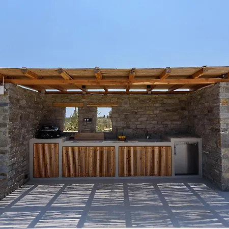 Noble Pearl Paros Santa Maria (Paros)