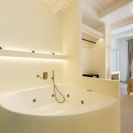 Noble Pearl Paros Feriehus *
