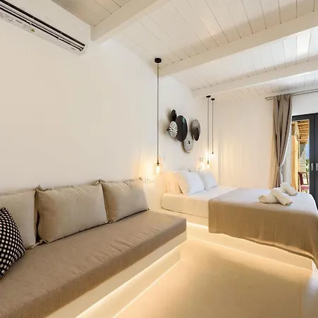 Noble Pearl Paros Semesterbostad