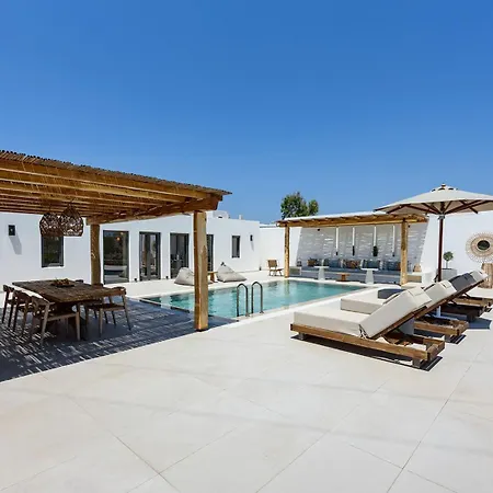 בית נופש Noble Pearl Paros סנטה מריה