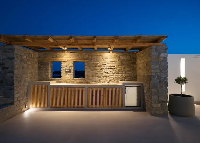 Noble Pearl Paros בית נופש