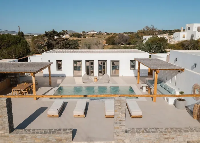 Noble Pearl Paros בית נופש סנטה מריה