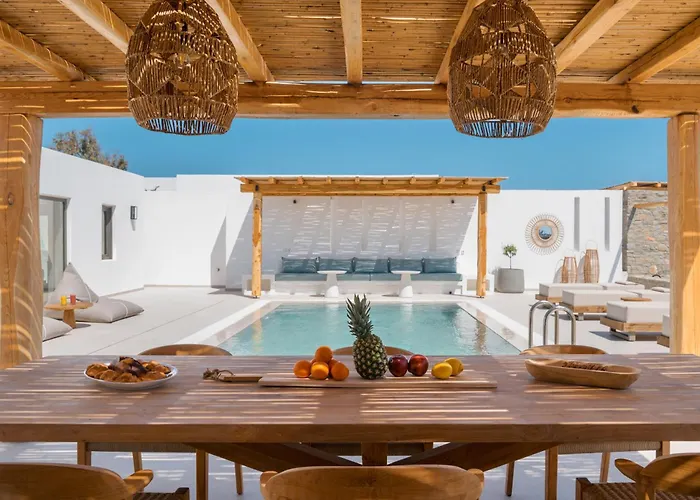 Noble Pearl Paros בית נופש סנטה מריה