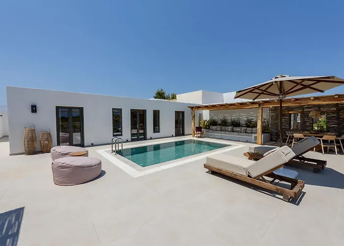 Noble Pearl Paros בית נופש *