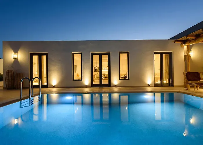 Noble Pearl Paros בית נופש *