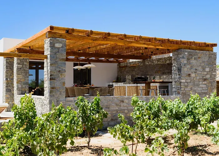 Noble Pearl Paros בית נופש *